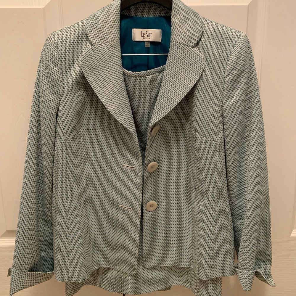 Women suit, green tweed, petite